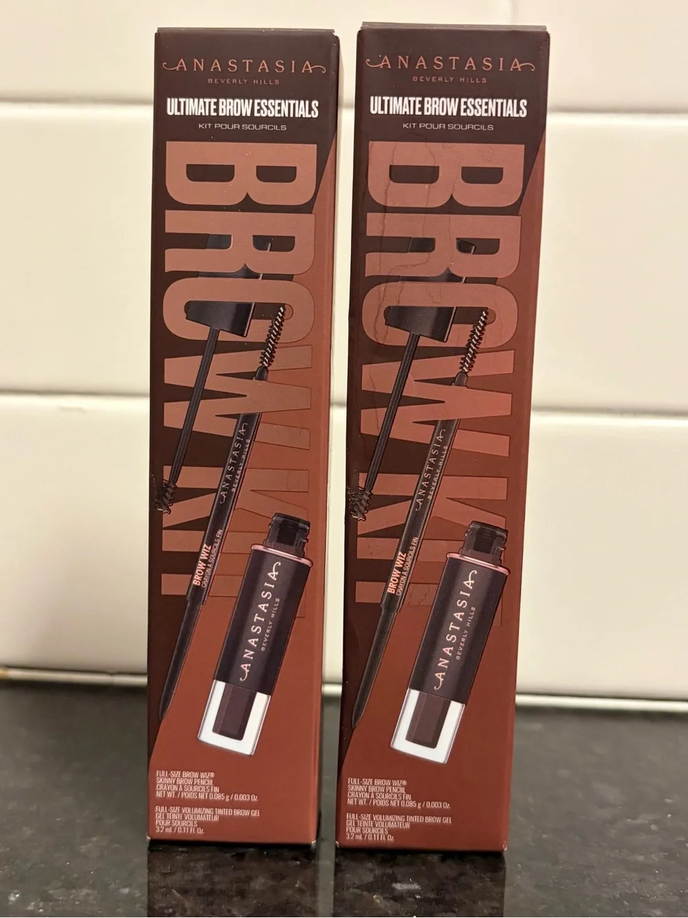 Anastasia Beverly Hills - 2Pc Bundle Ultimate Brow Essentials Kit (Med. Brown)